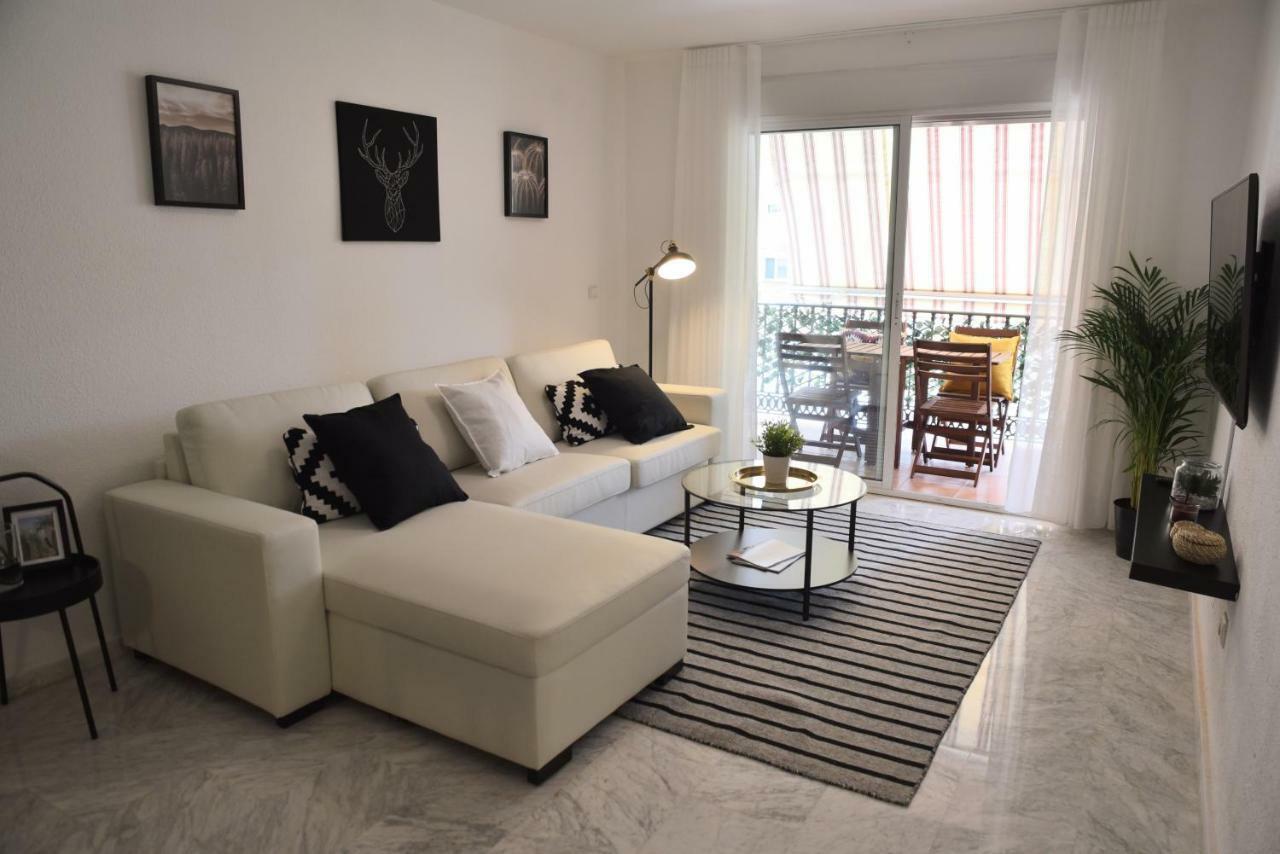 Homely Malaga Don Cristian Con Parking Privado Zewnętrze zdjęcie