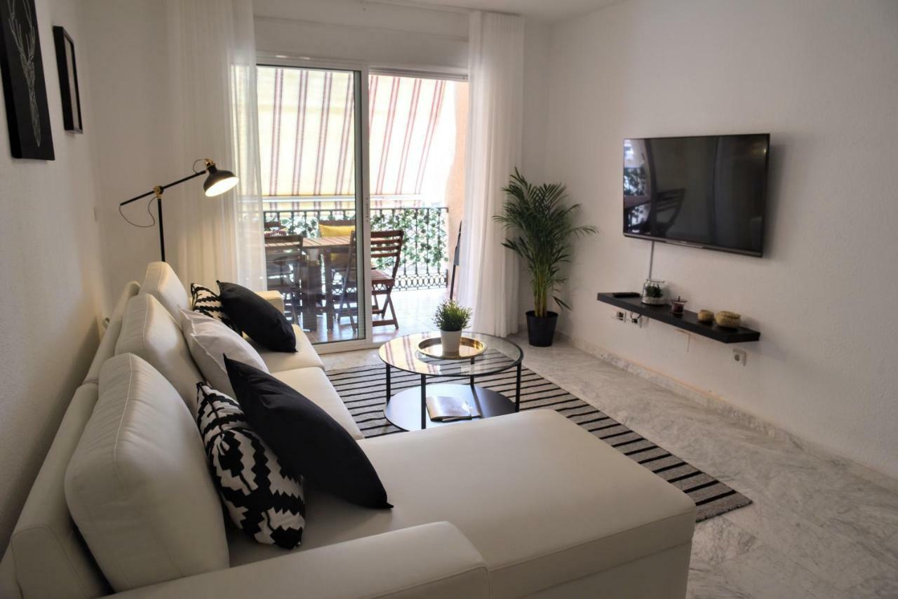 Homely Malaga Don Cristian Con Parking Privado Zewnętrze zdjęcie